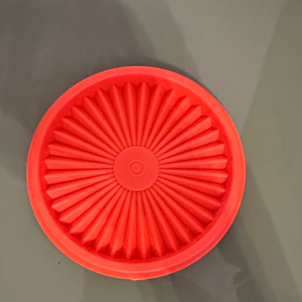 Orange vintage Tupperware lid fits 4.5